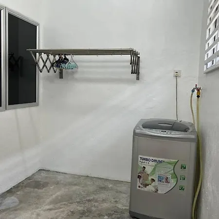 One'S Homestay Seri Manjung Exterior photo